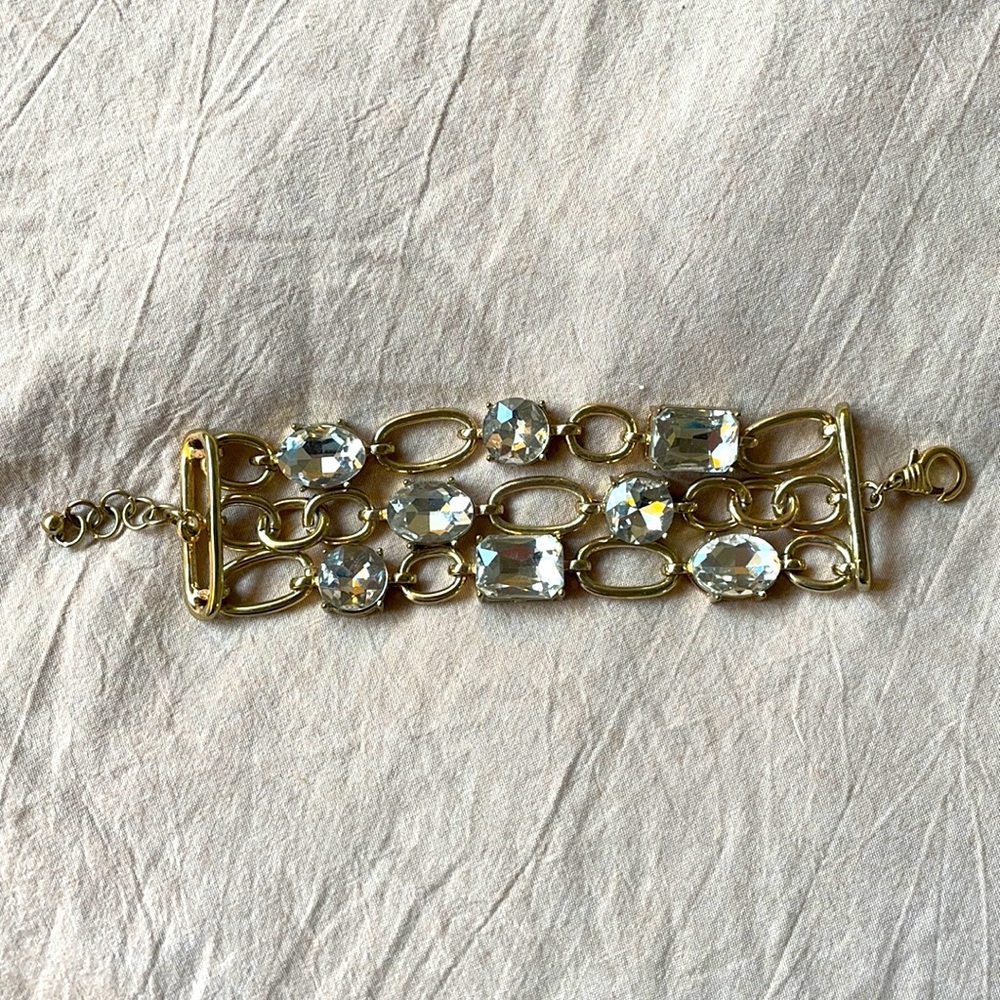 Gold chain bracelet with diamonds